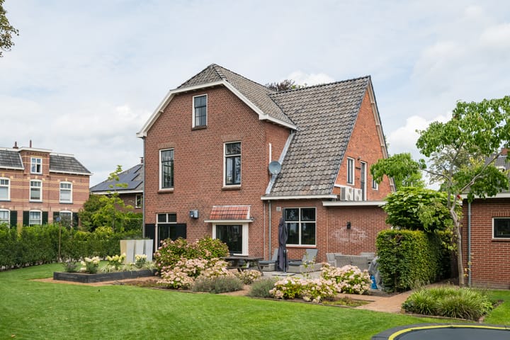 Foto 57 van Spoorstraat 33