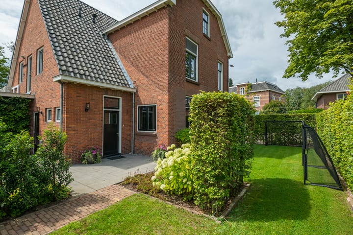 Foto 60 van Spoorstraat 33