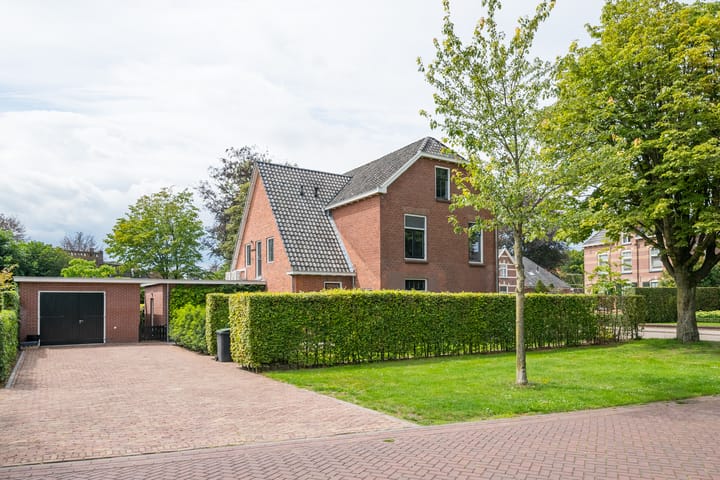 Foto 65 van Spoorstraat 33