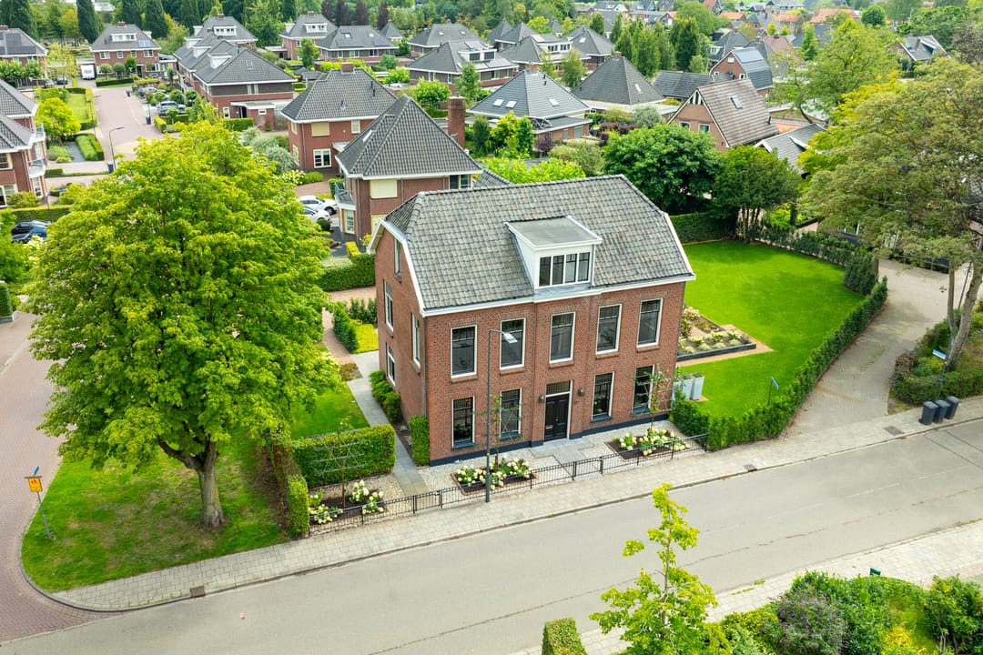 Foto 67 van Spoorstraat 33