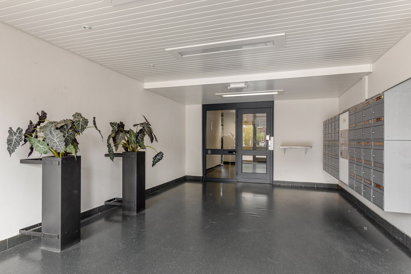 Photo 19 of Heutinkstraat 53