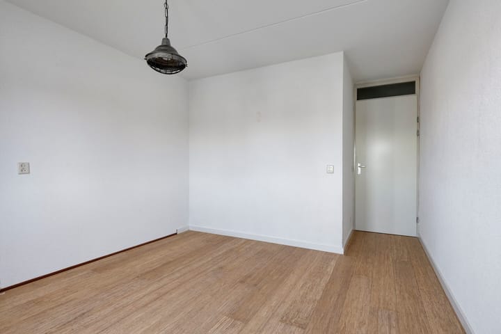 Photo 18 of Justpier 104