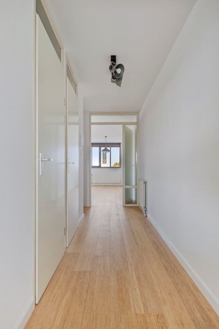 Photo 21 of Justpier 104