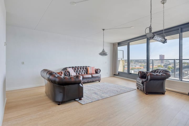 Photo 24 of Justpier 104