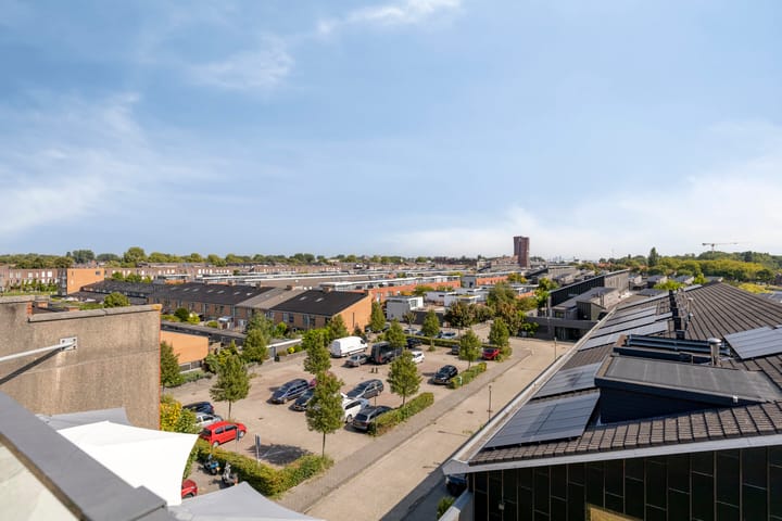 Photo 29 of Justpier 104