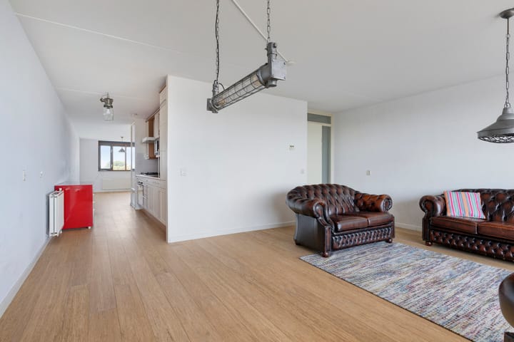 Photo 31 of Justpier 104