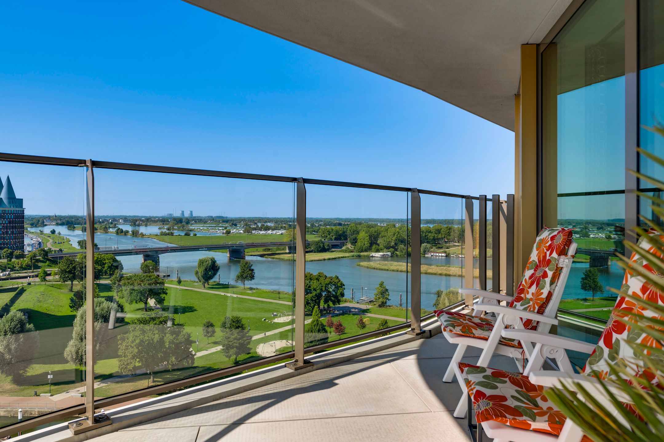 Foto 33 van Maashaven 752