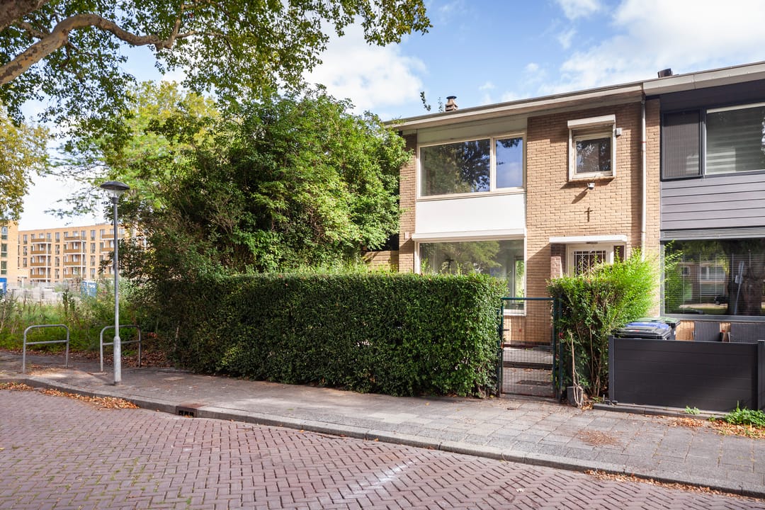 Foto 1 van Van Limburg Stirumplantsoen 32