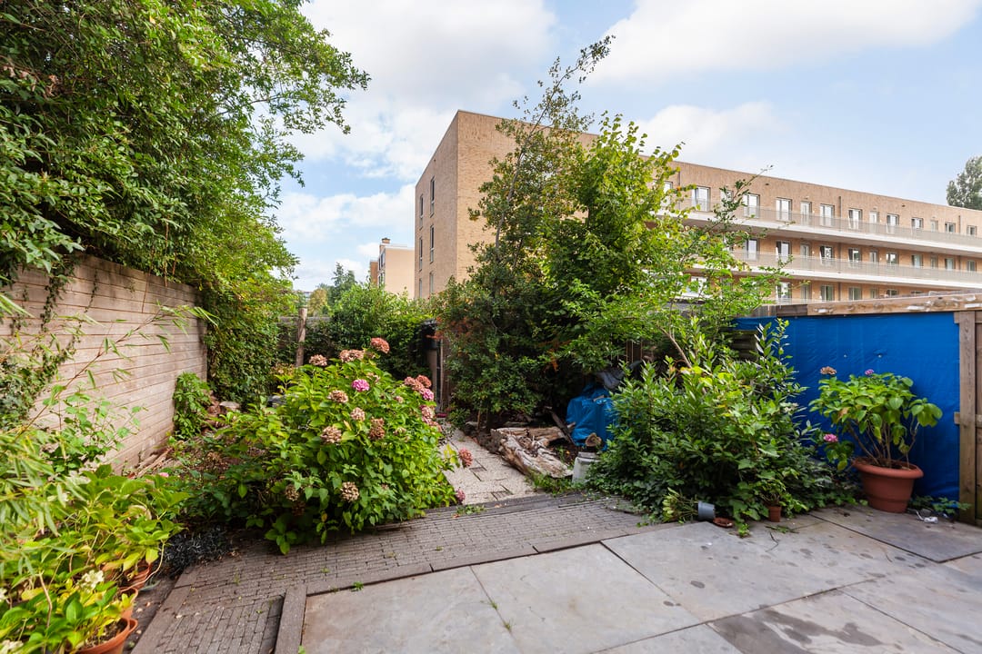 Foto 17 van Van Limburg Stirumplantsoen 32