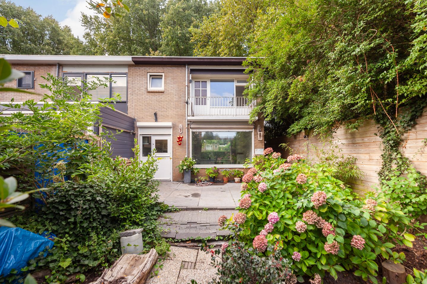 Foto 20 van Van Limburg Stirumplantsoen 32