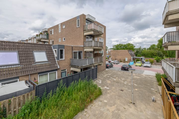 Foto 32 van Ringspoor 80