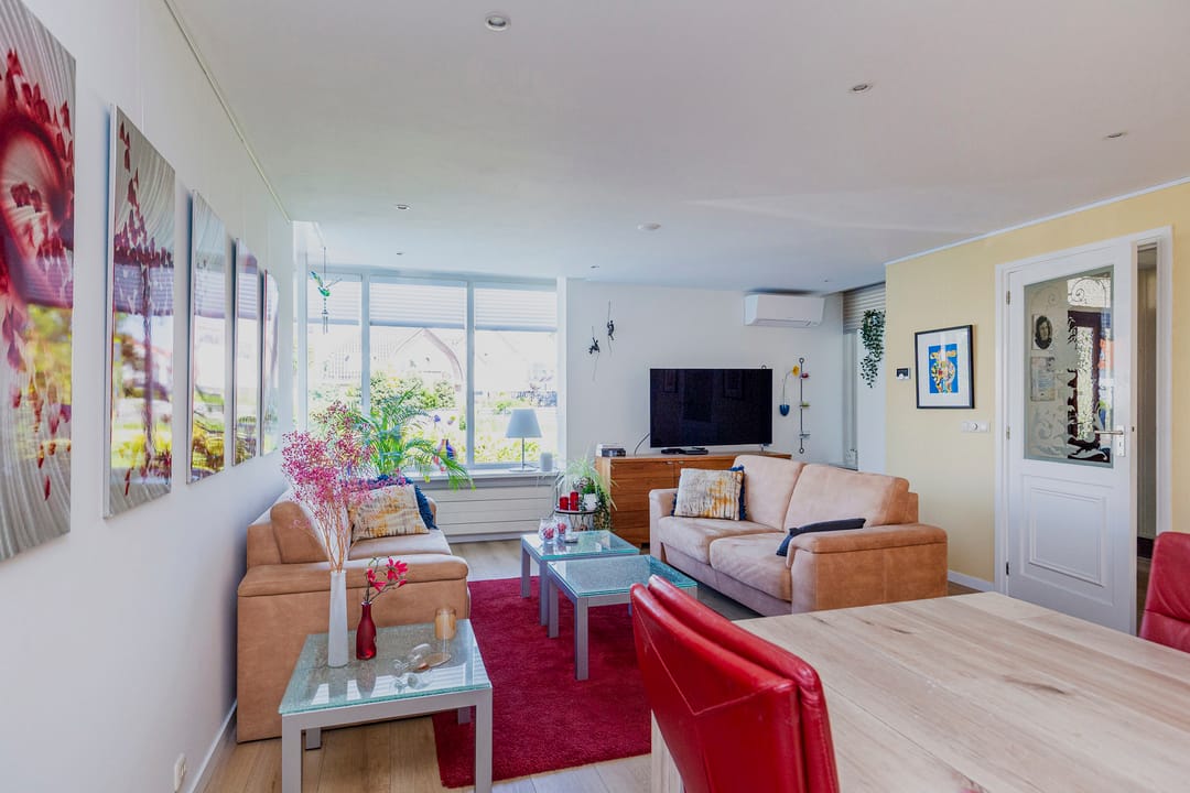 Photo 8 of Oosteinde 71