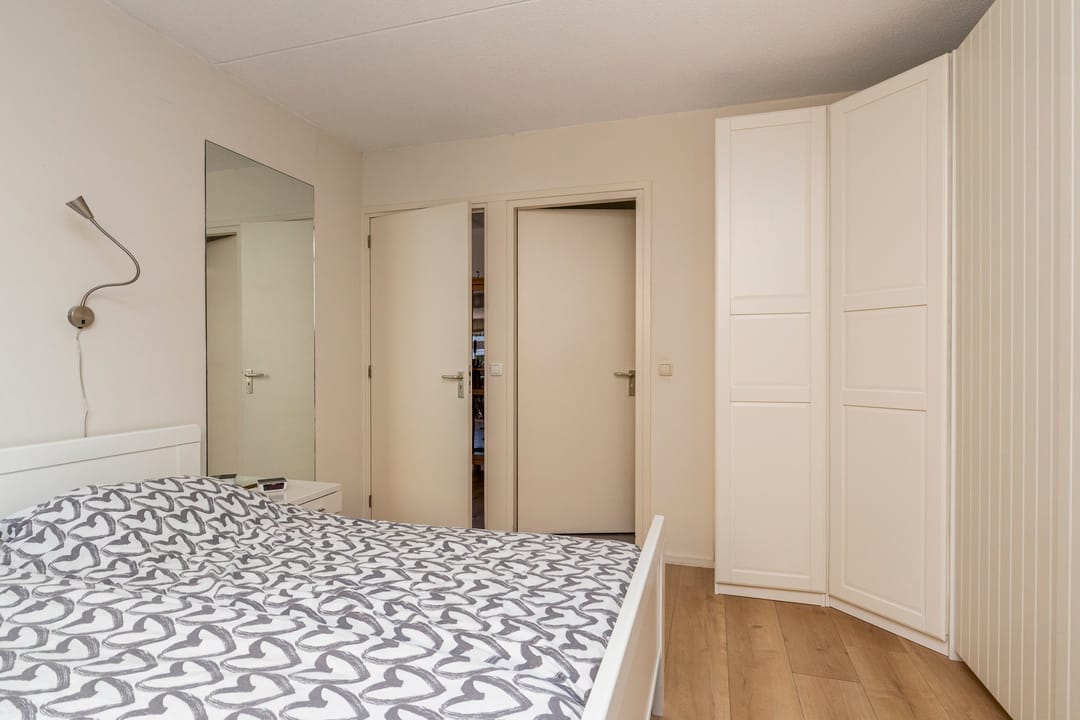 Photo 16 of Oosteinde 71