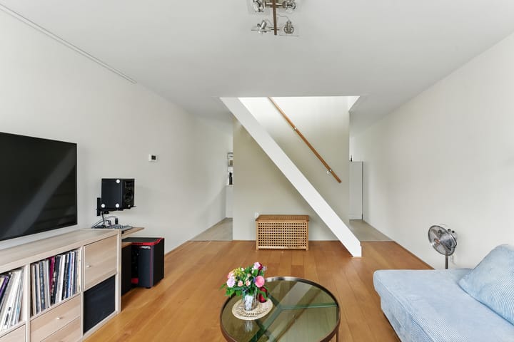 Photo 3 of Lisbloemstraat 19-E