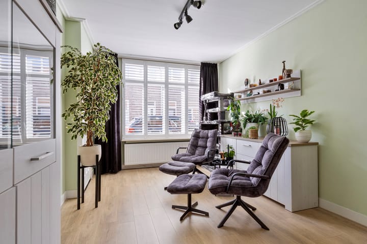 Foto 15 van Mr. de Fremerystraat 34