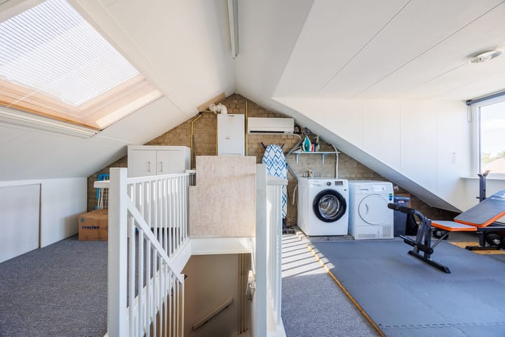 Photo 44 of Malvert 5322