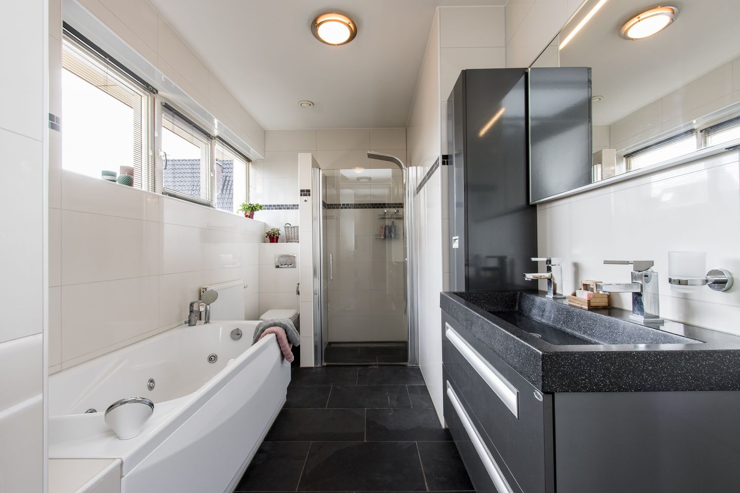 Foto 29 van Burgemeester van Randwijckstraat 35