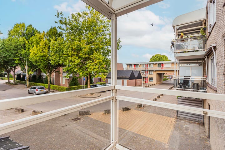 Foto 16 van Suze Groenewegstraat 46