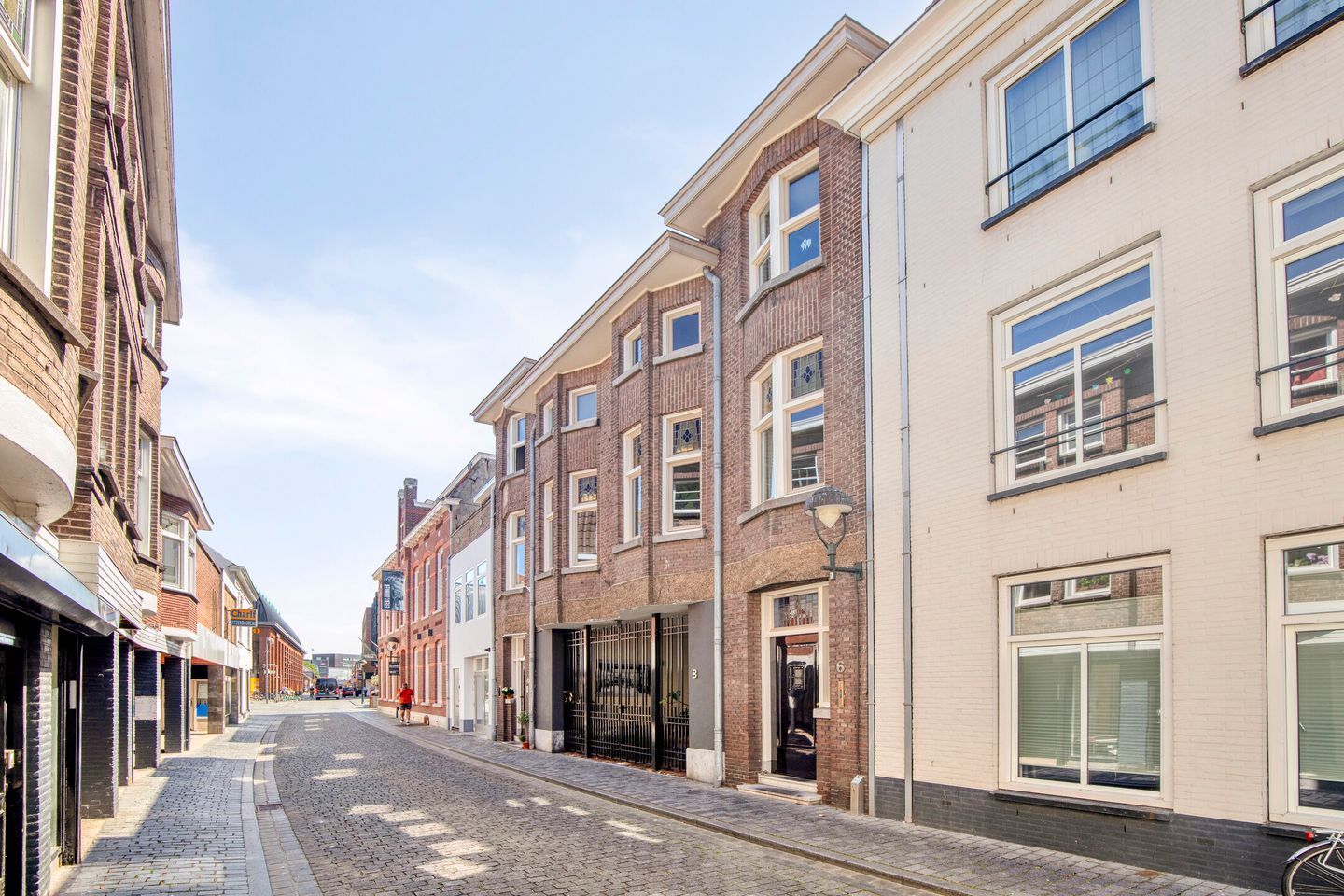 Foto 44 van Huijbergsestraat 6