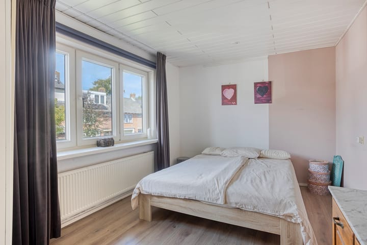 Photo 23 of Prins Frederik Hendrikstraat 18