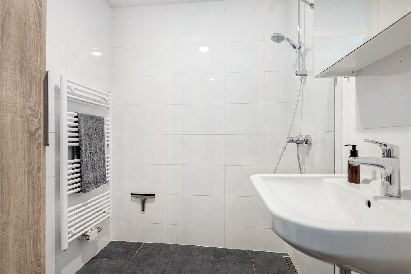 Photo 20 of Veerlaan 38-C