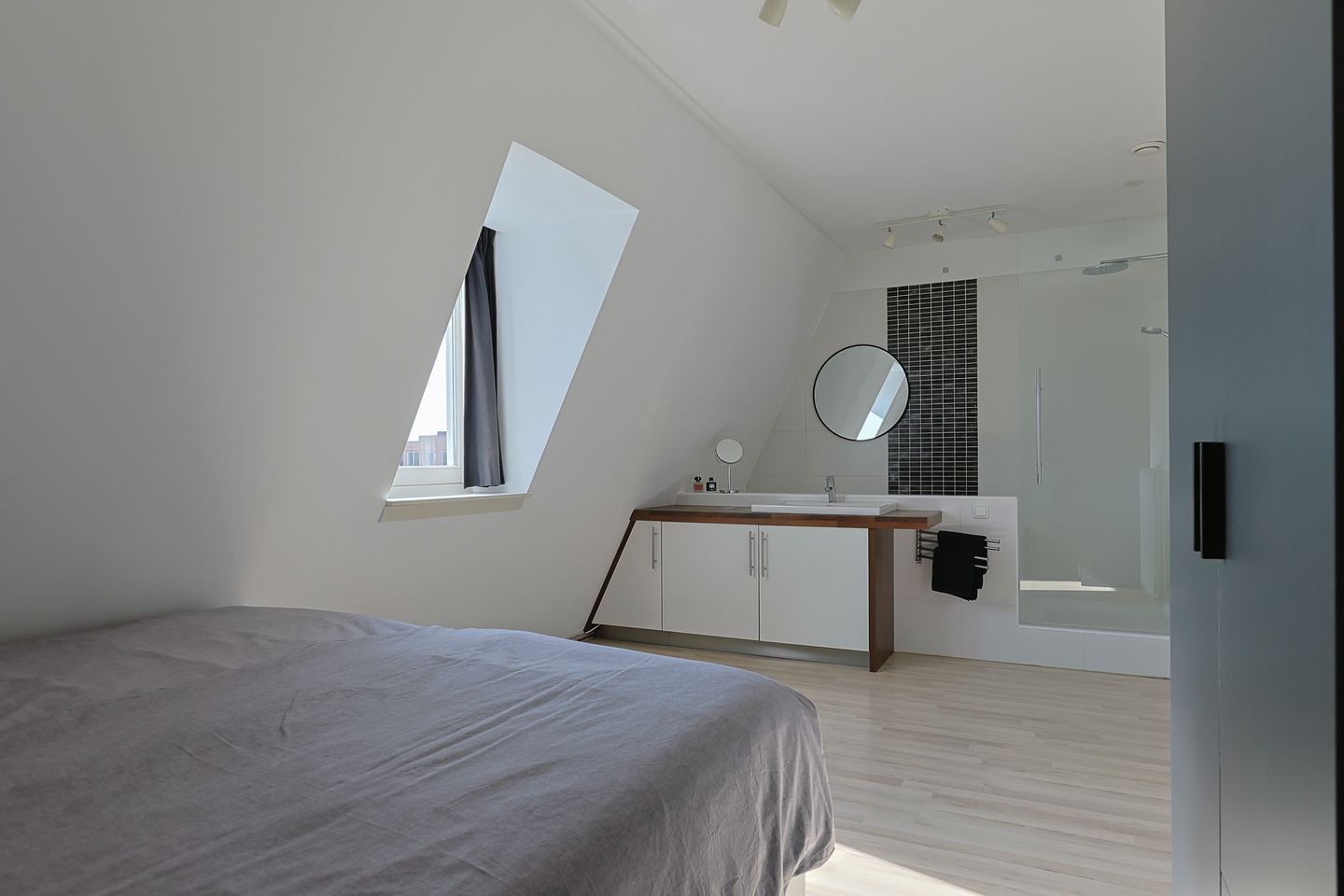 Foto 25 van Hooftstraat 71-K