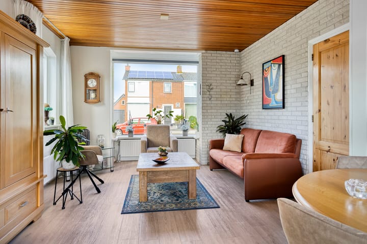 Foto 8 van M. Hardenbergstraat 10