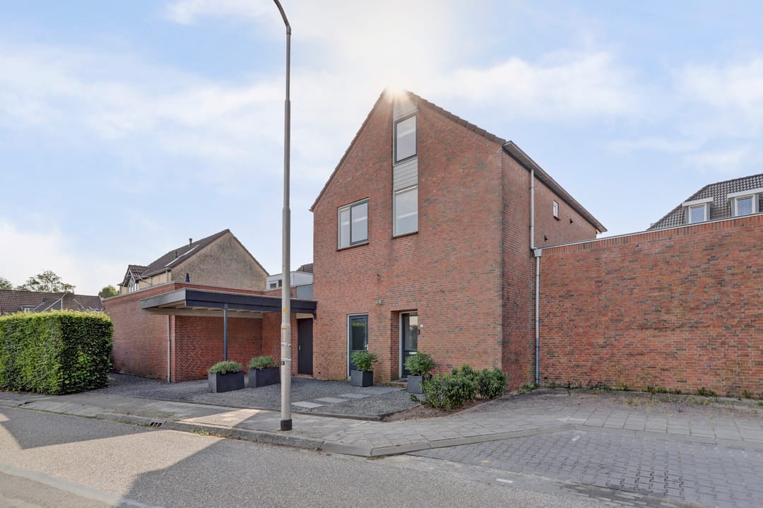 Photo 1 of Achterstraat 1