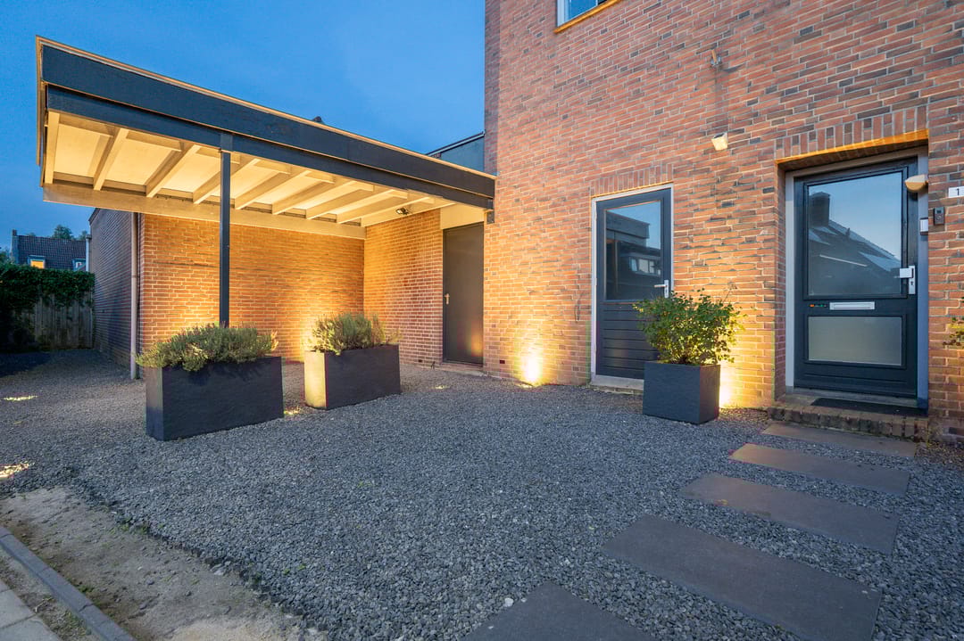 Photo 43 of Achterstraat 1