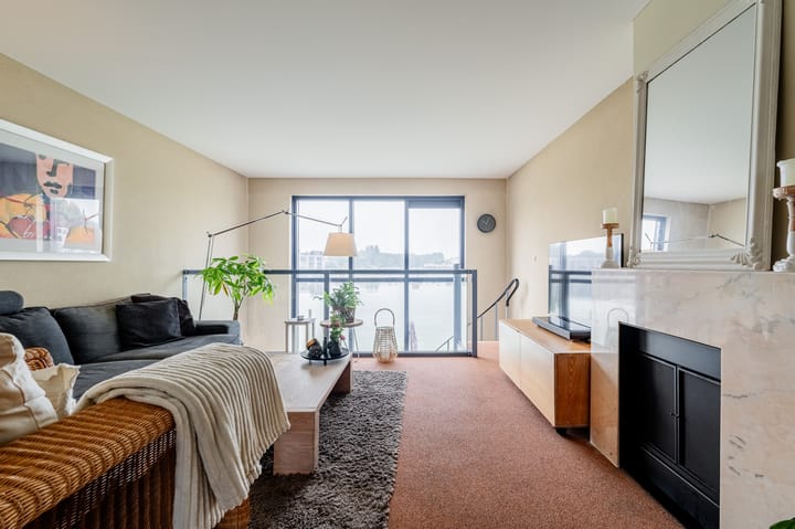 Photo 2 of Aquamarin 57