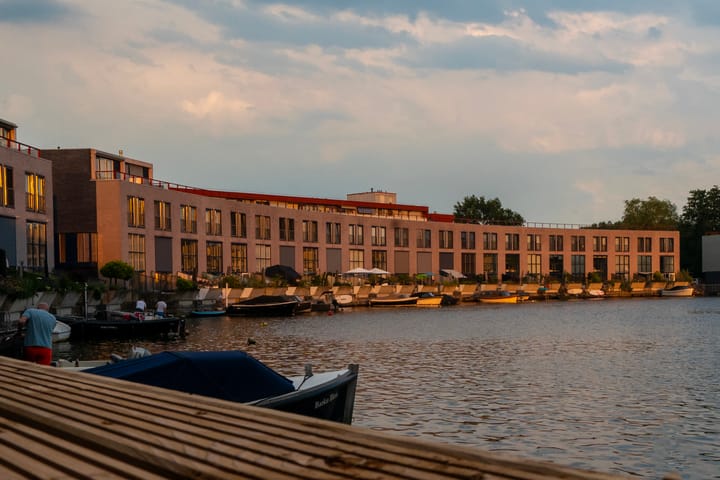 Photo 4 of Aquamarin 57