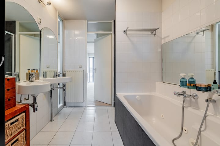 Foto 30 van Aquamarin 57