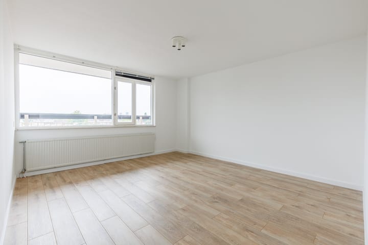 Foto 8 van Helfrichstraat 43