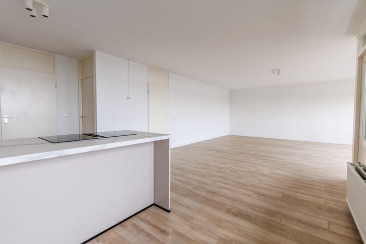 Foto 15 van Helfrichstraat 43