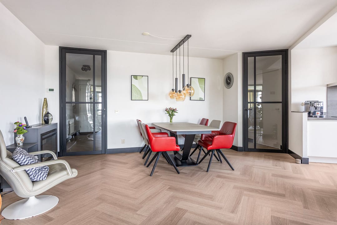 Foto 11 van Van Eesterenplein 287