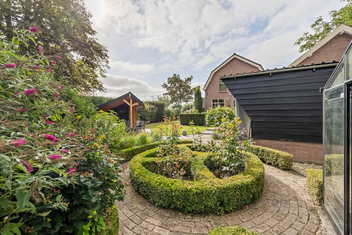 Photo 2 of Dorpsweg 102