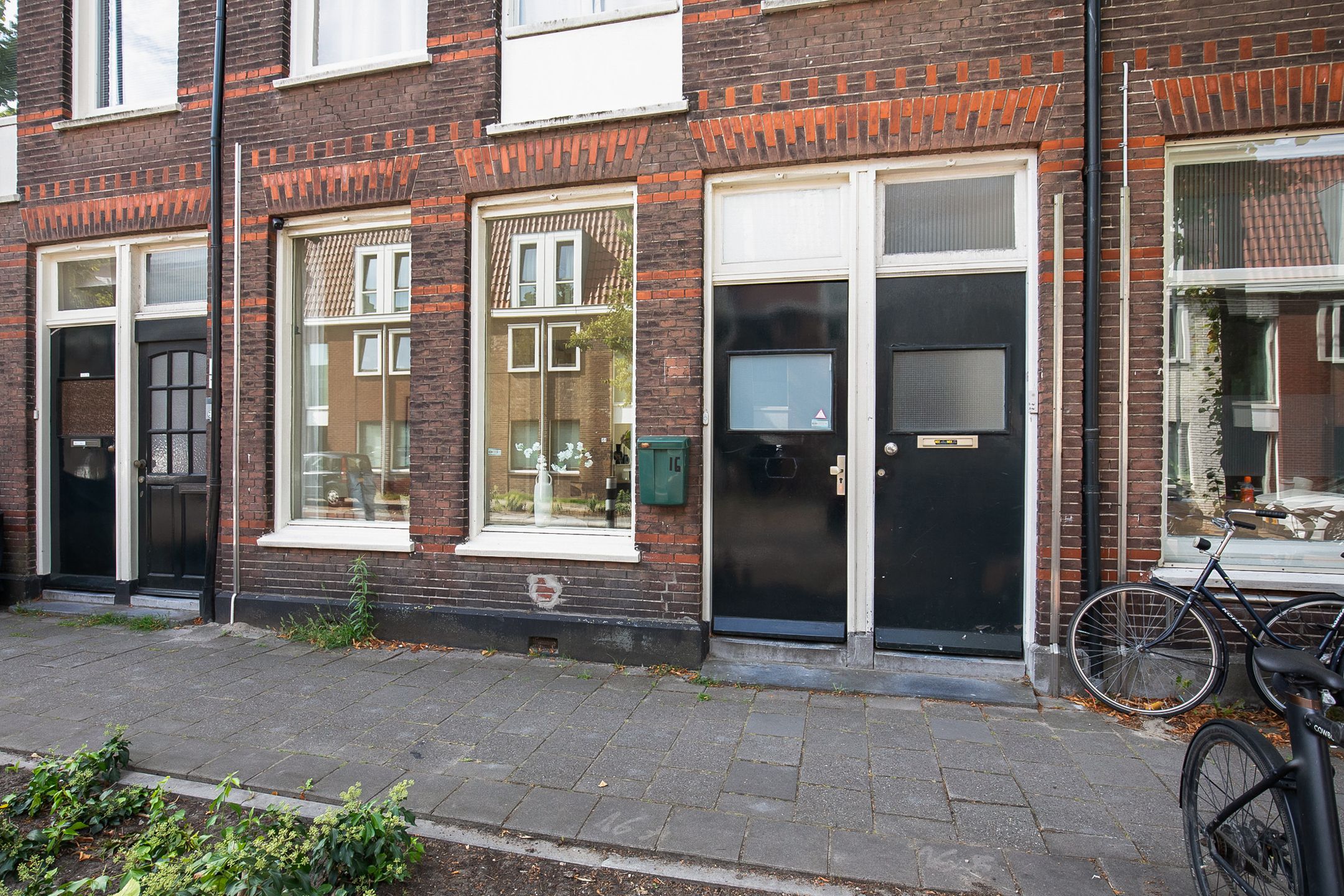 Photo 9 of Teding van Berkhoutstraat 16-ZW