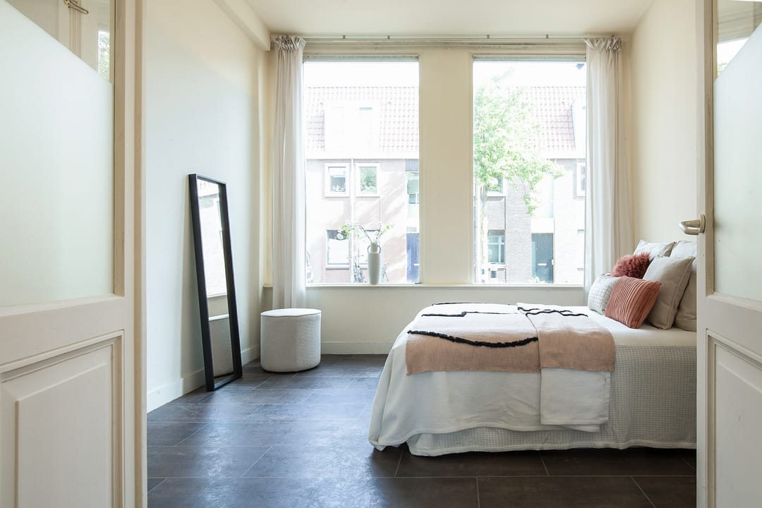 Photo 13 of Teding van Berkhoutstraat 16-ZW