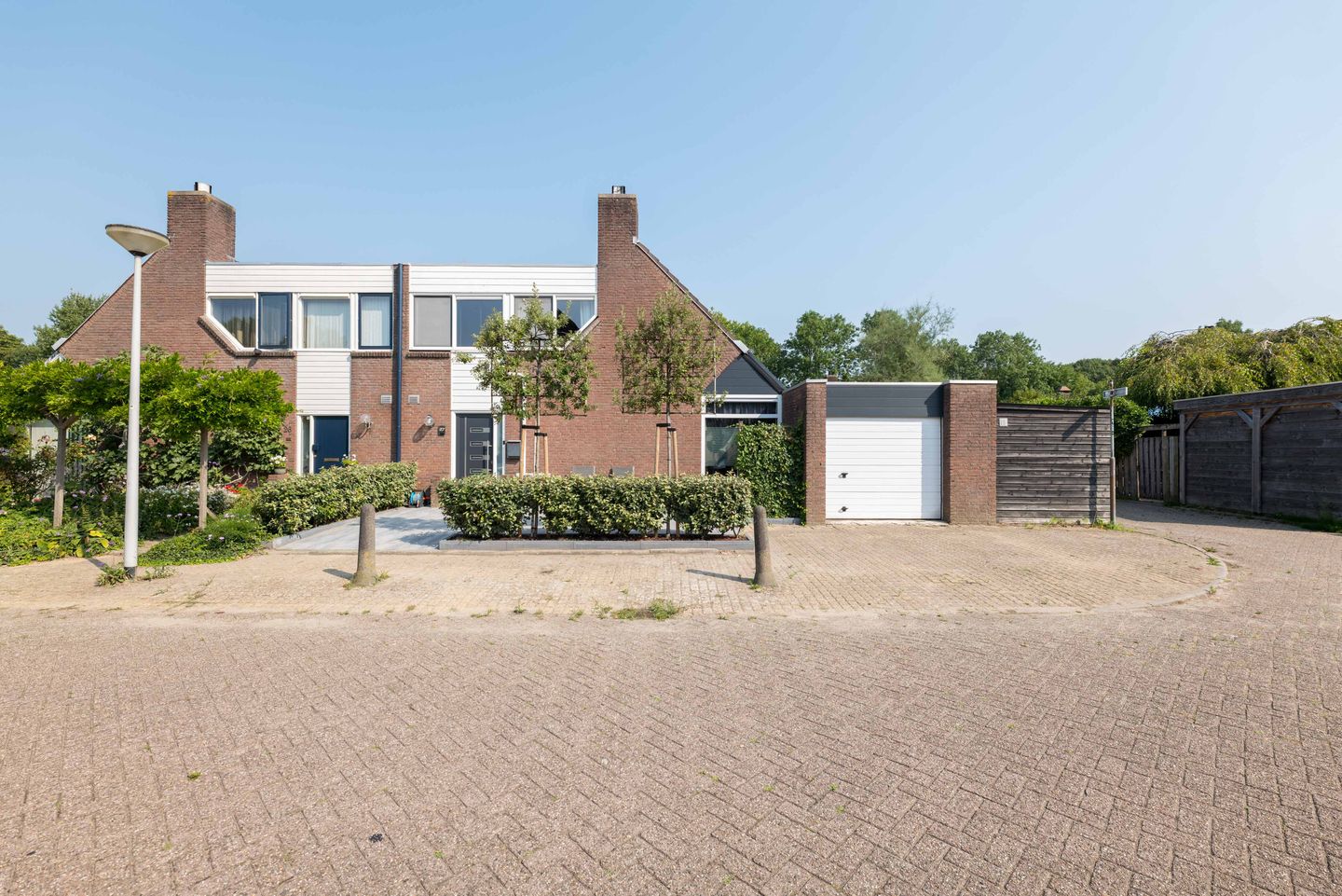 Foto 1 van de Iep 27