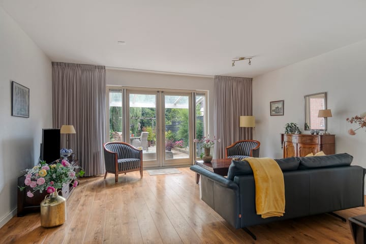 Foto 2 van Zebraspoor 647