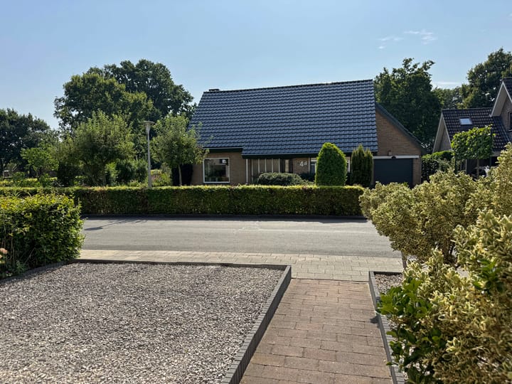 Foto 9 van E E G laan 17