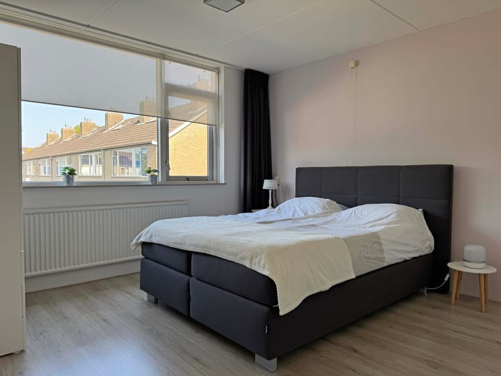 Foto 21 van E E G laan 17