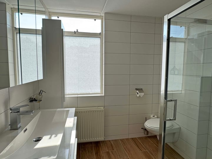 Foto 5 van E E G laan 17