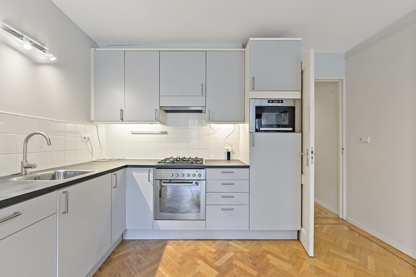 Photo 25 of Malakkastraat 129