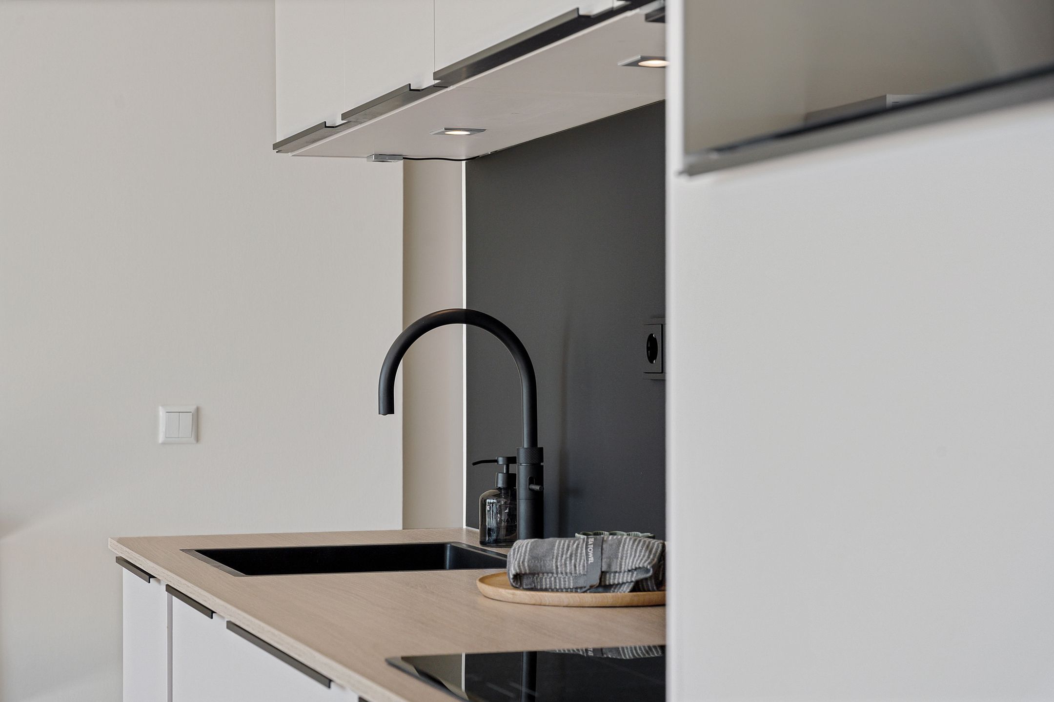 Foto 12 van Rivium 1e straat 65-B