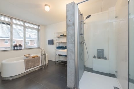 Ruijgenhoeck 8 tertiary image