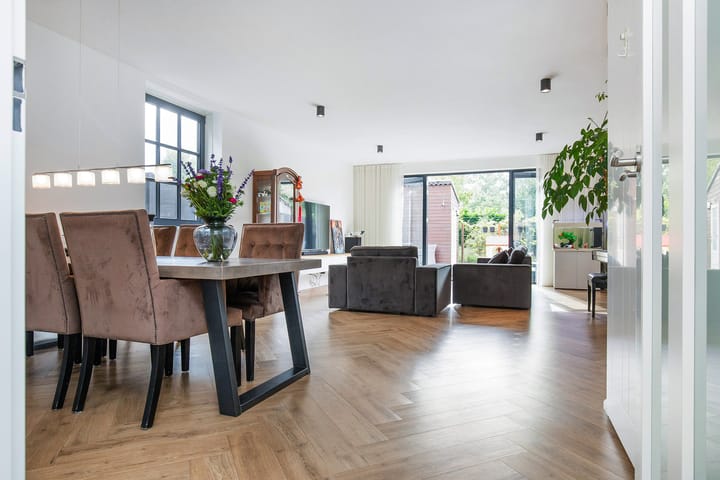 Foto 14 van Charles Brandonlaan 44