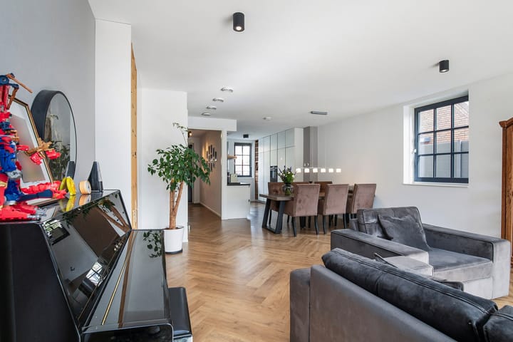 Foto 11 van Charles Brandonlaan 44