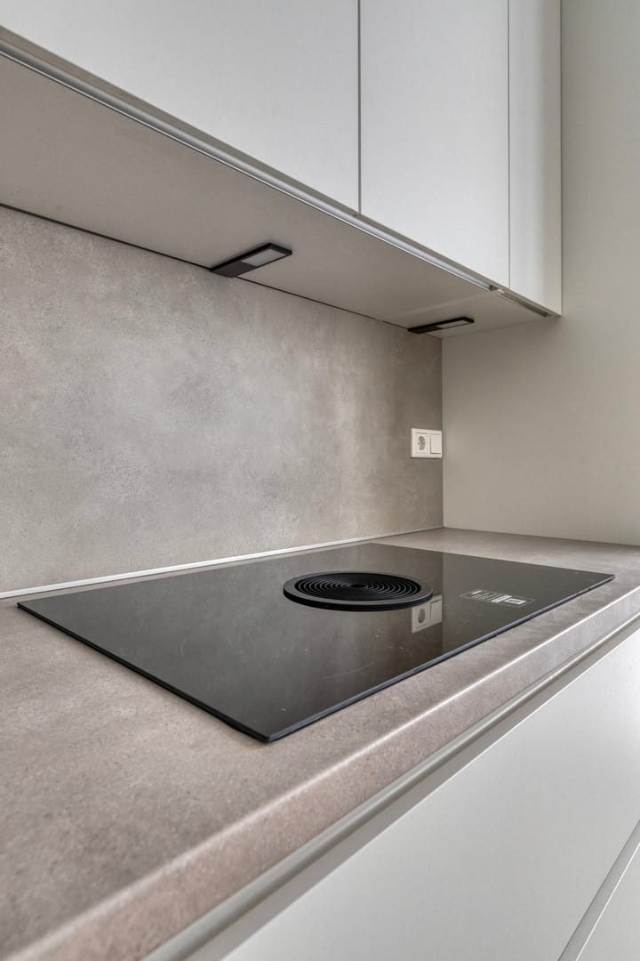 Photo 43 of Helen Suzmanhof 14