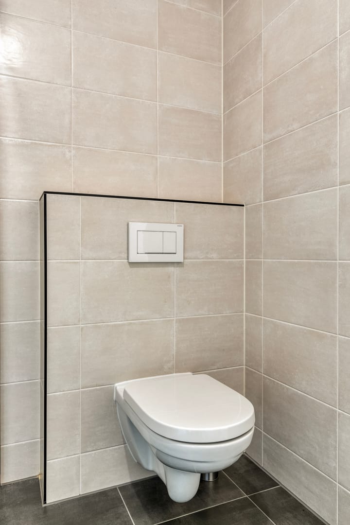 Photo 46 of Helen Suzmanhof 14